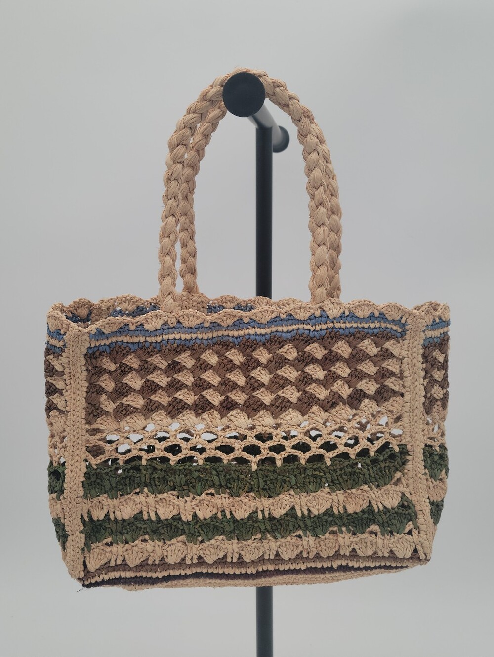 Dôen Handwoven Straw Tote Bag in Beige, Brown & Green